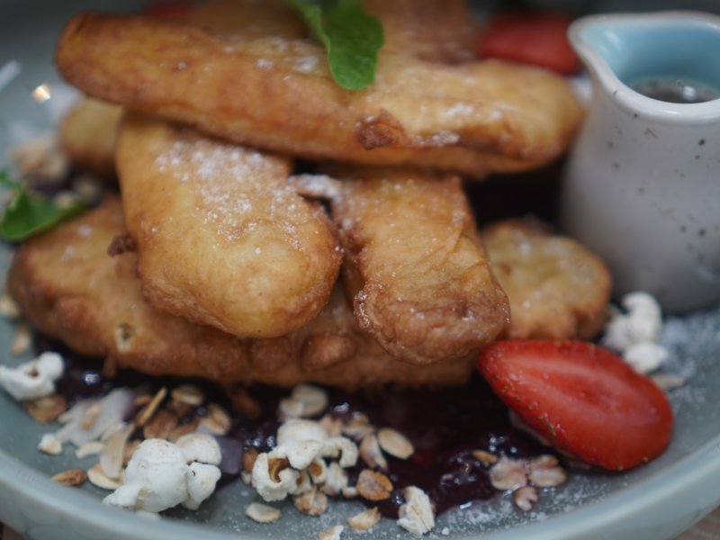 PISANG GORENG KELAPA