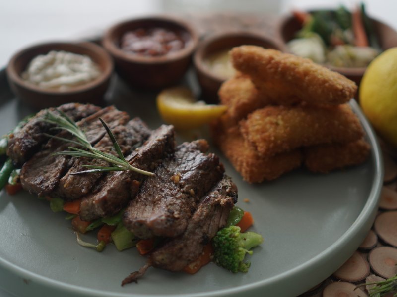 RIB EYE STEAK FRITES