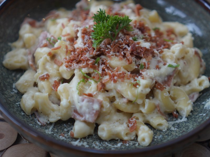 TRUFFLE MAC & CHEESE