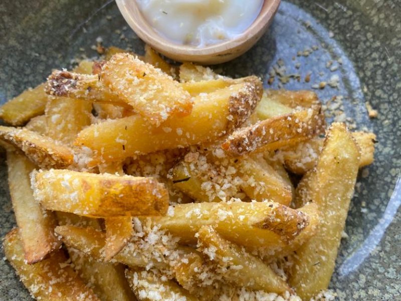 TRUFFLE FRENCH FRIES